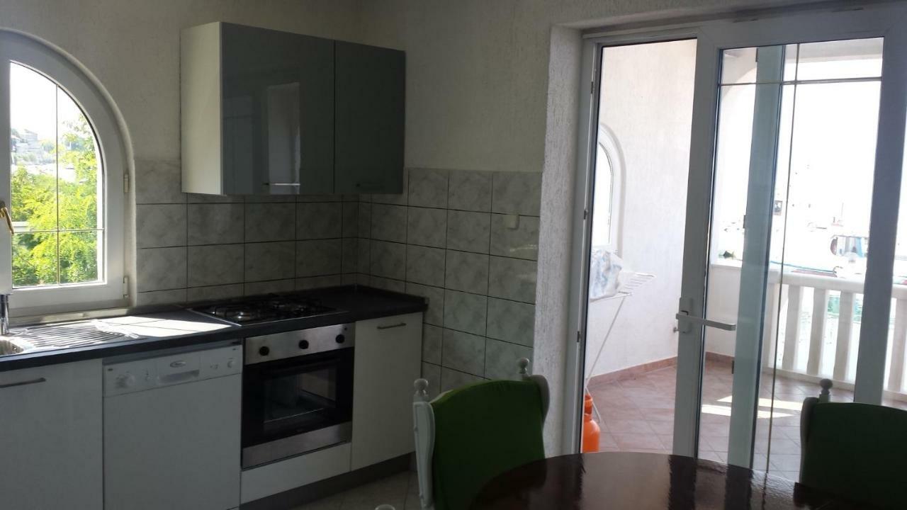 Apartmani Kristijan Jesenice  Exterior foto